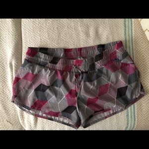 Lorna Jane Geo POP pink running shorts